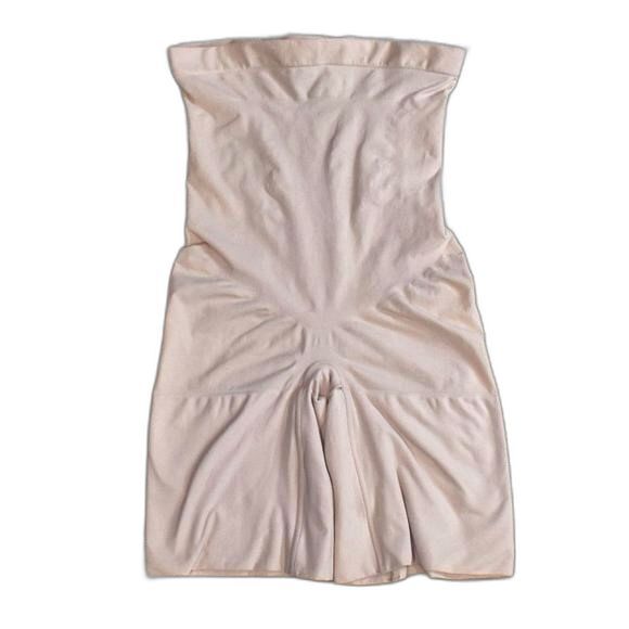 SPANX Cream Shapewear - Picture 1 of 7